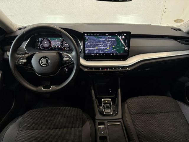 Skoda Octavia image 8