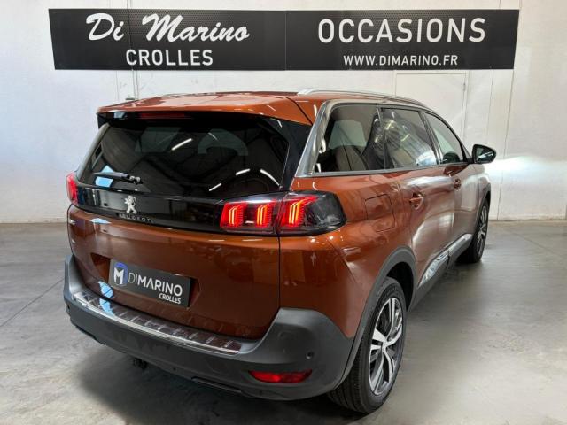 Peugeot 5008 image 2