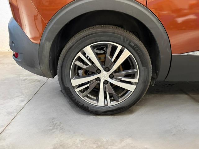 Peugeot 5008 image 3