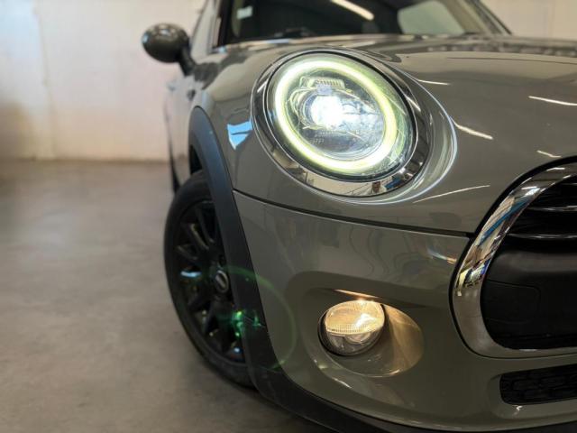 Mini Cooper image 4
