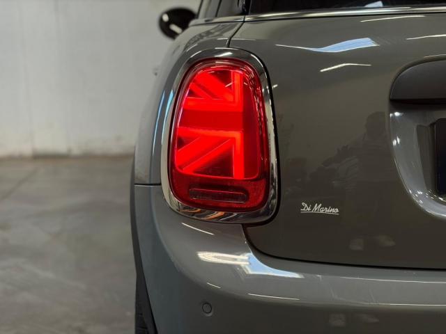 Mini Cooper image 9