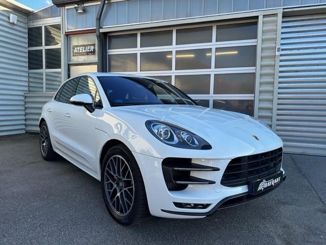 Porsche Macan image 1