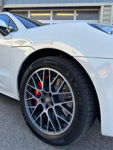 Porsche Macan image 5