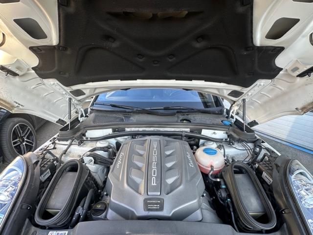 Porsche Macan image 8