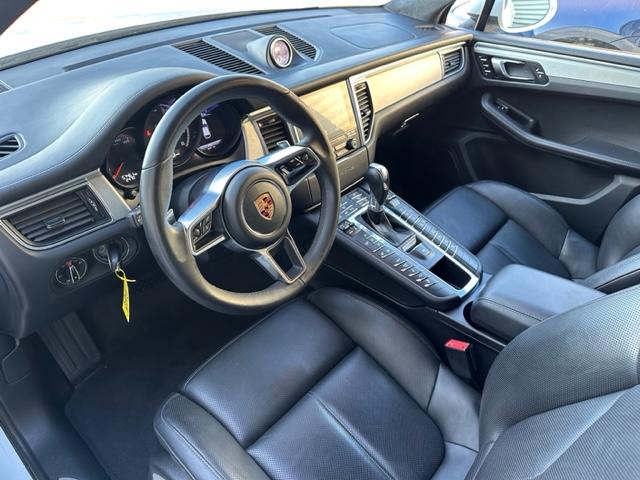 Porsche Macan image 9