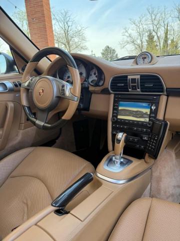 Porsche 911 image 4