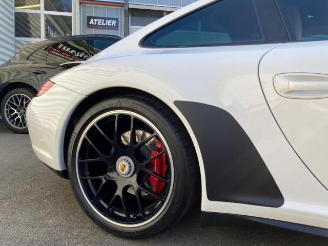 Porsche 911 image 6