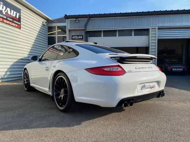 Porsche 911 image 5