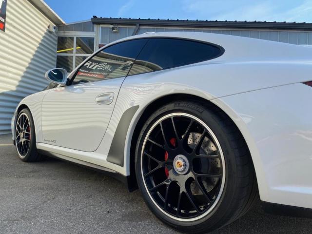 Porsche 911 image 9