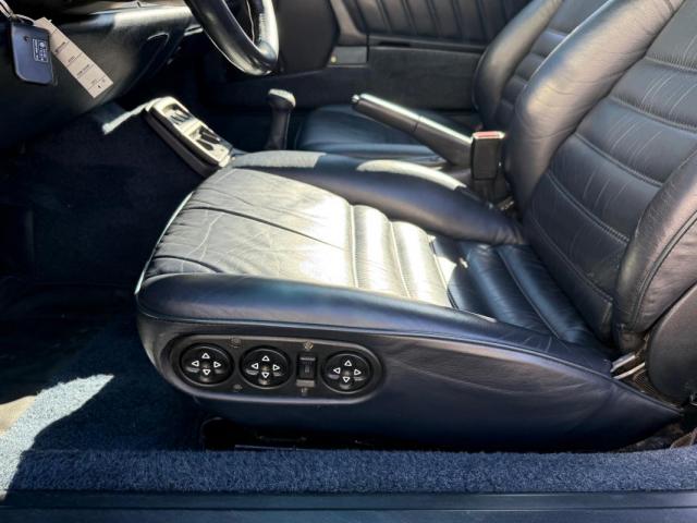 Porsche 911 image 4