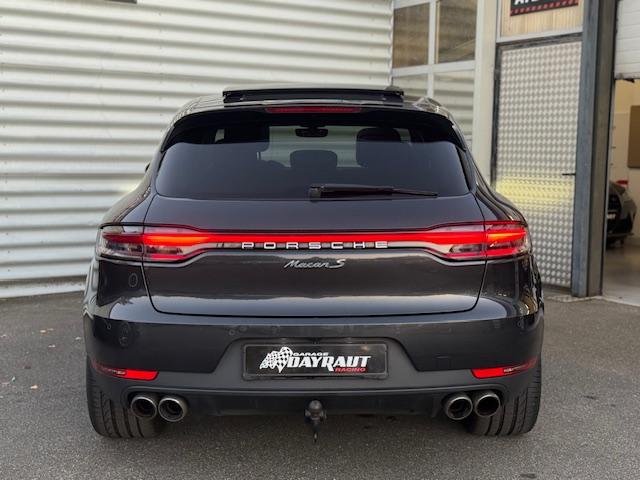 Porsche Macan image 1