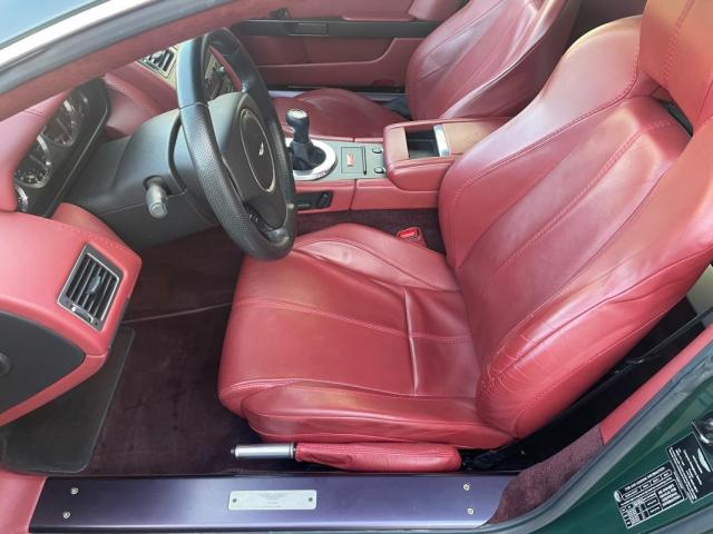 Aston Martin V8 Vantage image 2