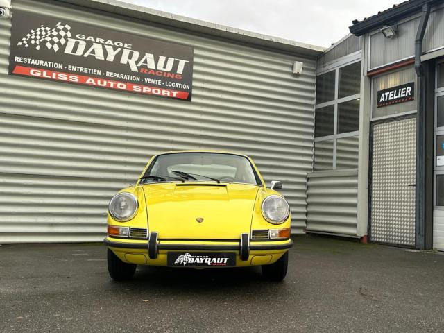 Porsche 911 image 9