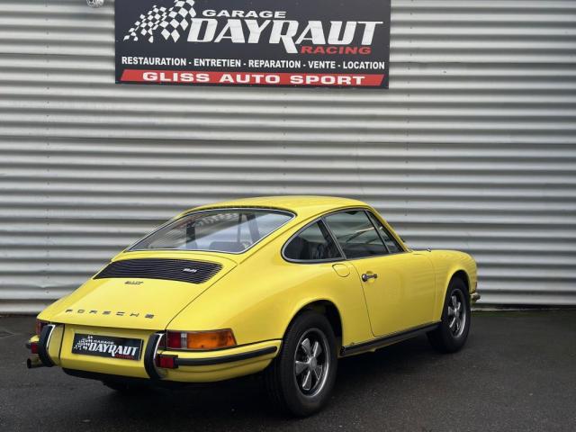 Porsche 911 image 8