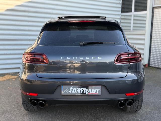 Porsche Macan image 2