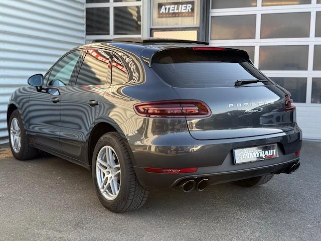 Porsche Macan image 1