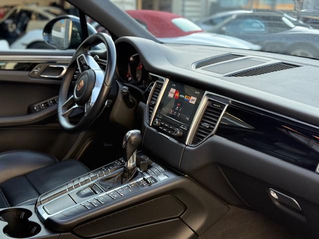 Porsche Macan image 3