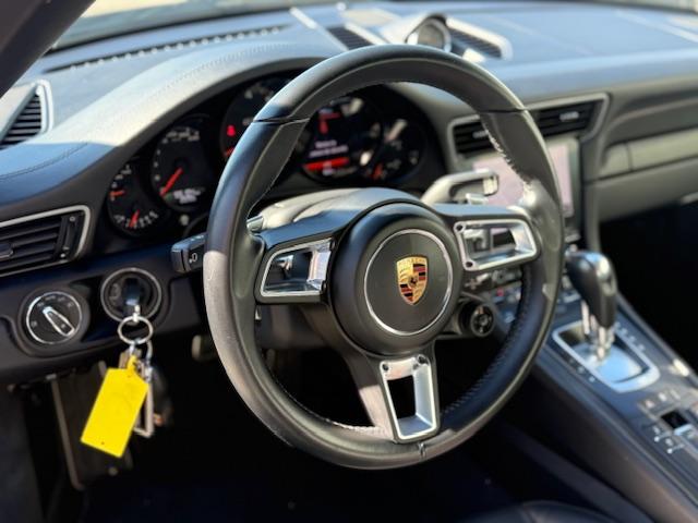 Porsche 911 image 1