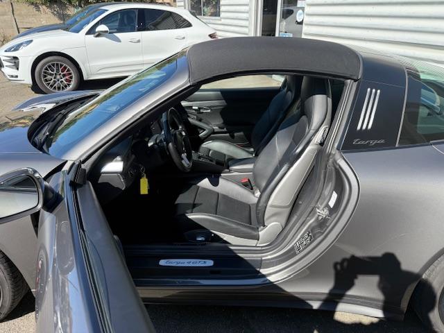Porsche 911 image 8