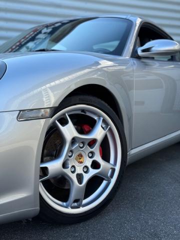 Porsche Cayman image 8