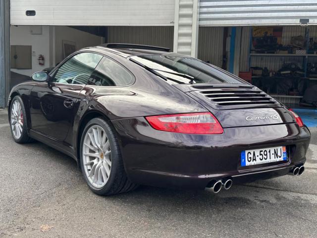 Porsche 911 image 3