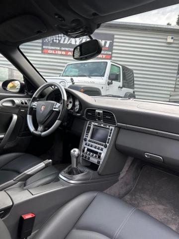 Porsche 911 image 9