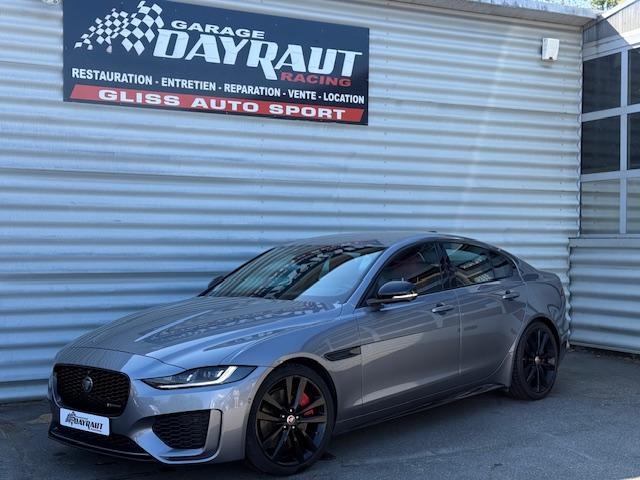 Jaguar Xe image 2