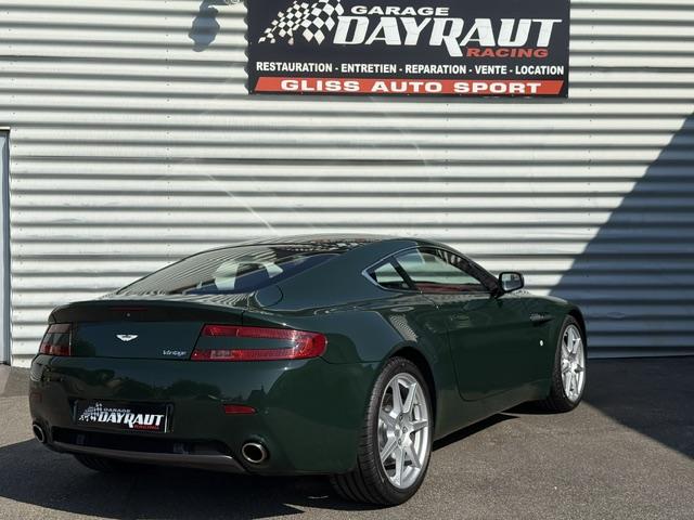 Aston Martin Vantage image 8