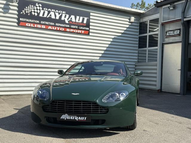 Aston Martin Vantage image 5
