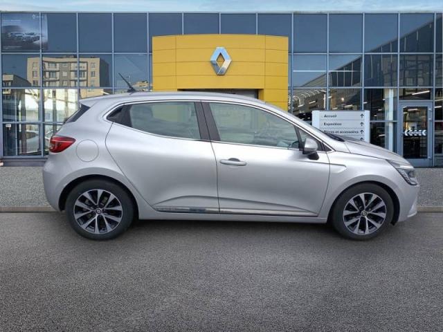 Clio image 6