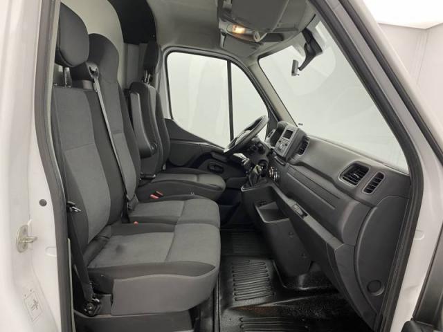 Renault Master image 4
