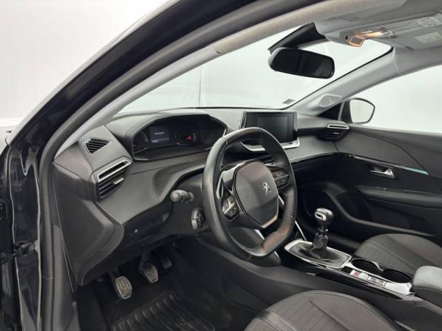 Peugeot 208 image 1
