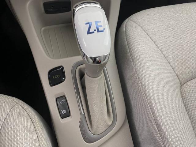 Renault Zoe image 2
