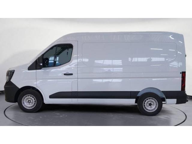 Renault Master image 1