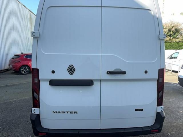 Renault Master image 8