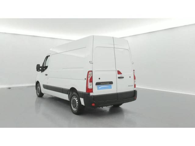 Renault Master image 2