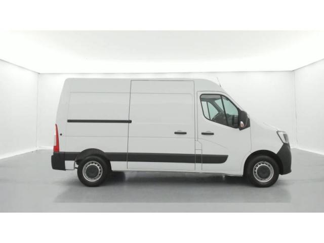 Renault Master image 1