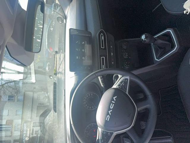 Dacia Sandero image 2