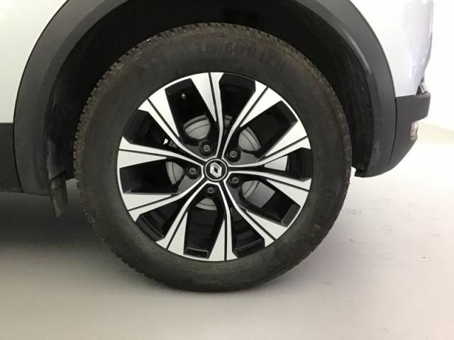 Renault Captur image 8