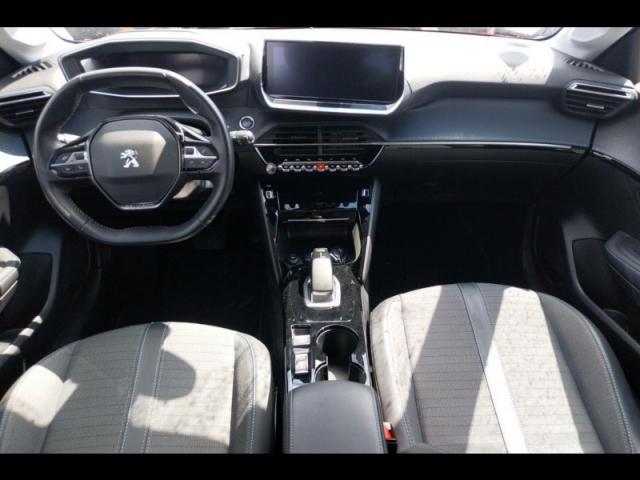 Peugeot 208 image 8