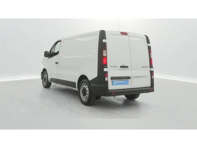 Renault Trafic image 2