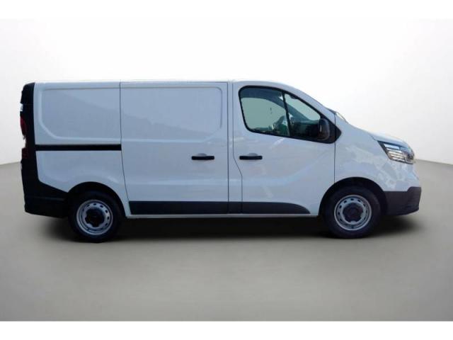 Renault Trafic image 8