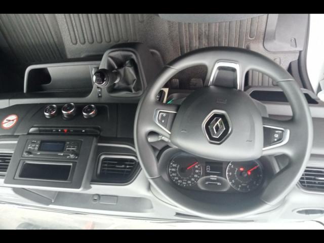 Renault Master image 5