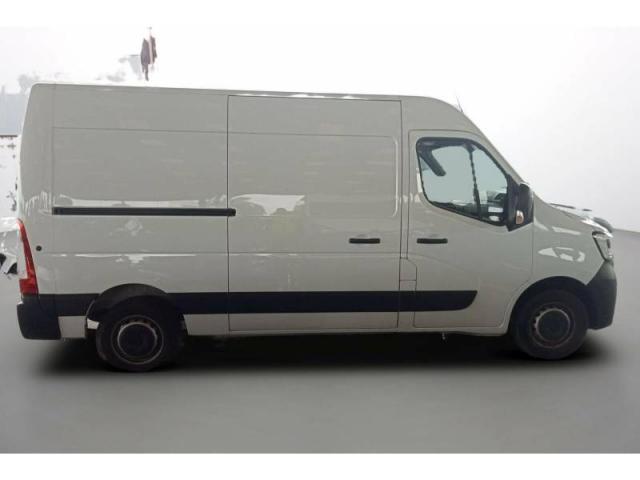 Renault Master image 2