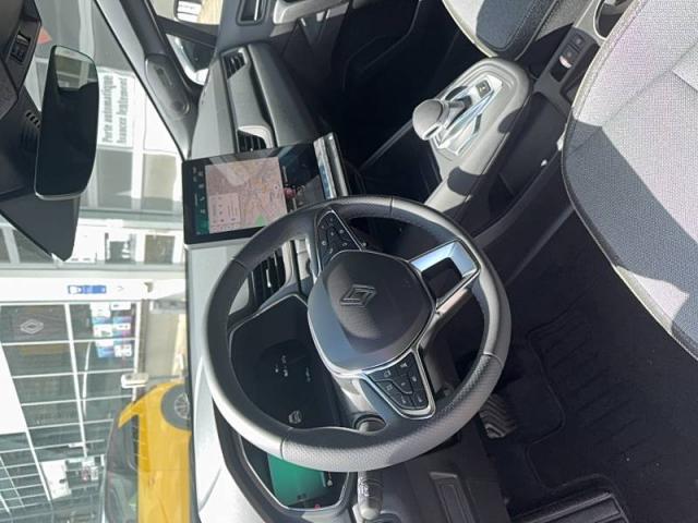 Renault Symbioz image 4