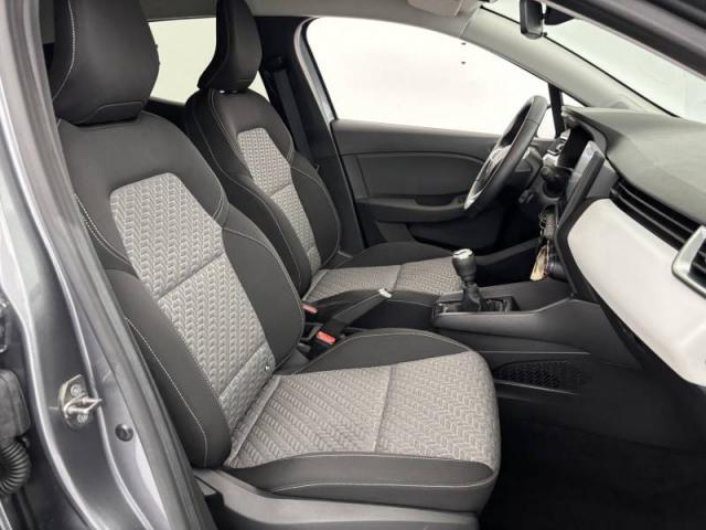 Renault Clio image 2