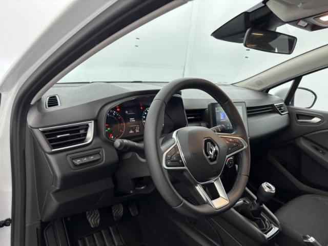 Renault Clio image 9