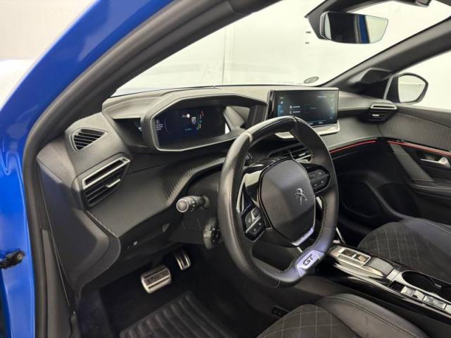 Peugeot 208 image 1
