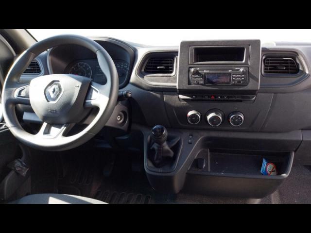 Renault Master image 8