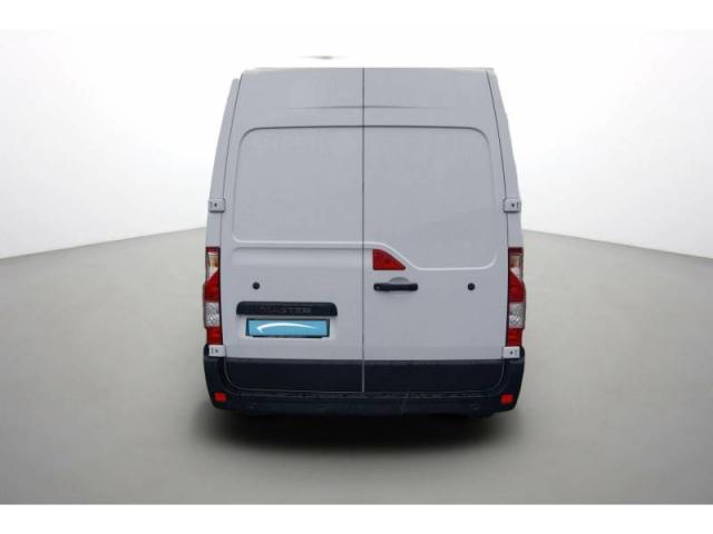 Renault Master image 2
